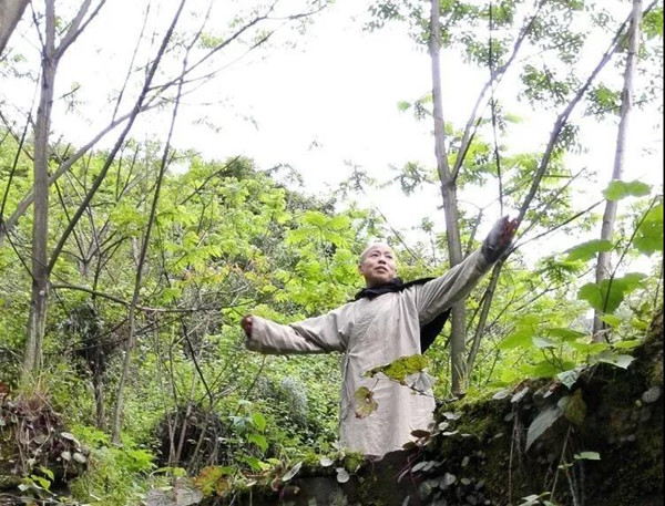 巴德士集团管理骨干雾中山之旅